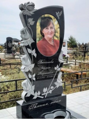 Памятник резной из гранита ЧПУ «Розы» — ritualum.ru Памятник резной из гранита ЧПУ «Розы» — ritualum.ru